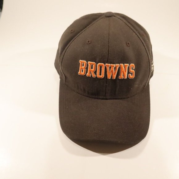 Cleveland Browns Hall Of Fame T Shirt and Hat - Picture 6 of 10